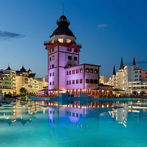 ***** Feriested Titanic Mardan Palace Tyrkiet